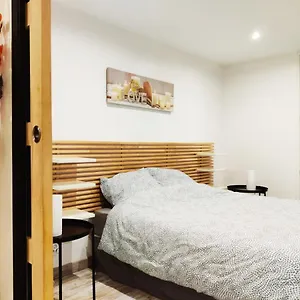 Sw House Paris Stade De France Cdg , Le Blanc-Mesnil France